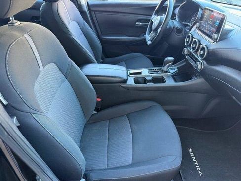 Used 2025 Nissan Sentra SV FWD image 15