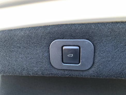 Used 2020 Lincoln Continental Black Label AWD/4WD image 33
