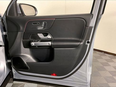 Used 2026 Mercedes-Benz GLB 250 4MATIC image 16