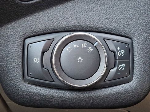 Used 2014 Ford C-MAX Energi SEL w/ Equipment Group 302A image 24