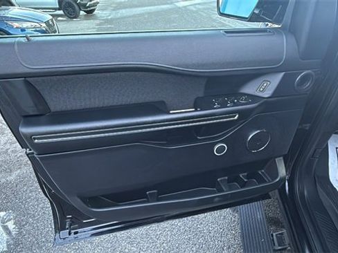 Used 2021 Ford Expedition XL image 13