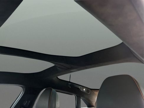 Used 2023 Lucid Air Touring image 33