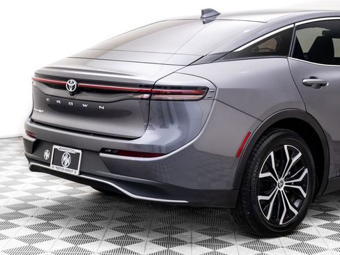 Used 2024 Toyota Crown XLE image 35