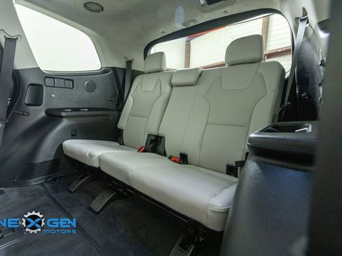 Used 2022 Kia Telluride SX w/ SX Prestige Package AWD/4WD image 30