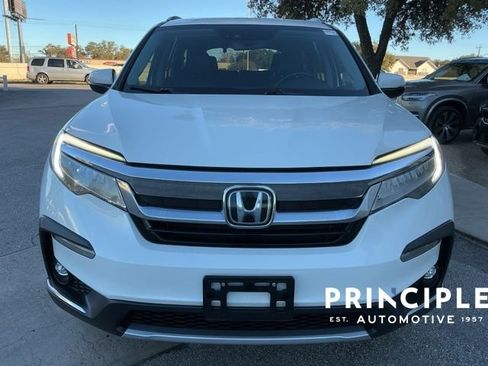 Used 2019 Honda Pilot Elite image 3