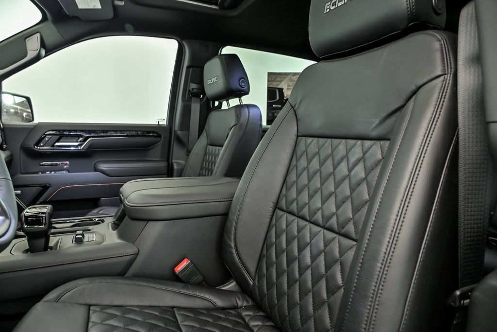 New 2026 GMC Sierra 1500 AT4 w/ Technology Package AWD/4WD image 10