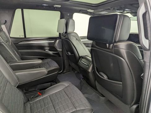 Used 2025 Cadillac Escalade V w/ LPO, Floor Liner Package image 21