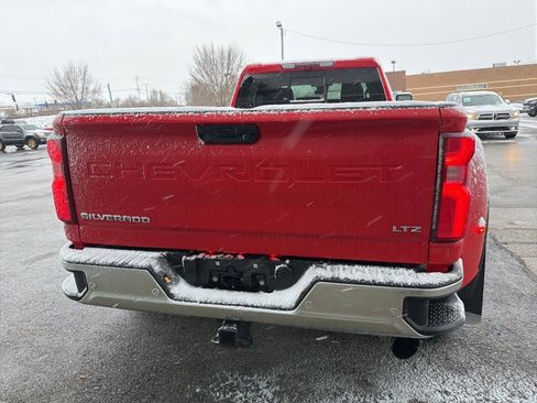 Used 2024 Chevrolet Silverado 3500 LTZ w/ LTZ Plus Package image 6