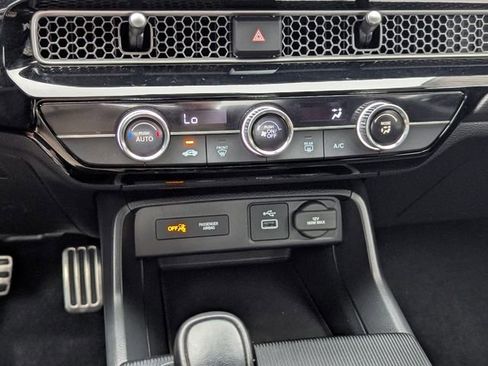 Used 2022 Honda Civic Sport image 11