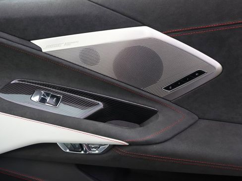 Used 2023 Chevrolet Corvette Stingray Premium Conv w/ Z51 Performance Package image 40