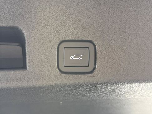 New 2026 GMC Acadia Elevation w/ Black Edition FWD image 18