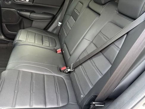 Used 2022 Honda CR-V Touring image 10