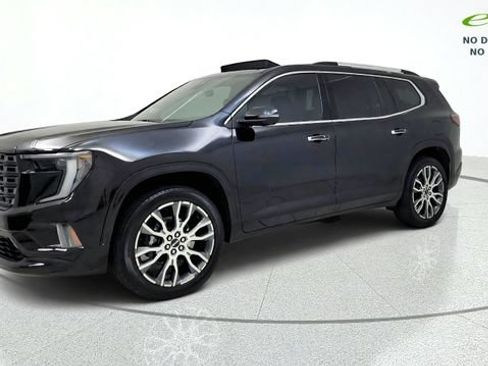 Used 2026 GMC Acadia Denali Ultimate FWD image 4