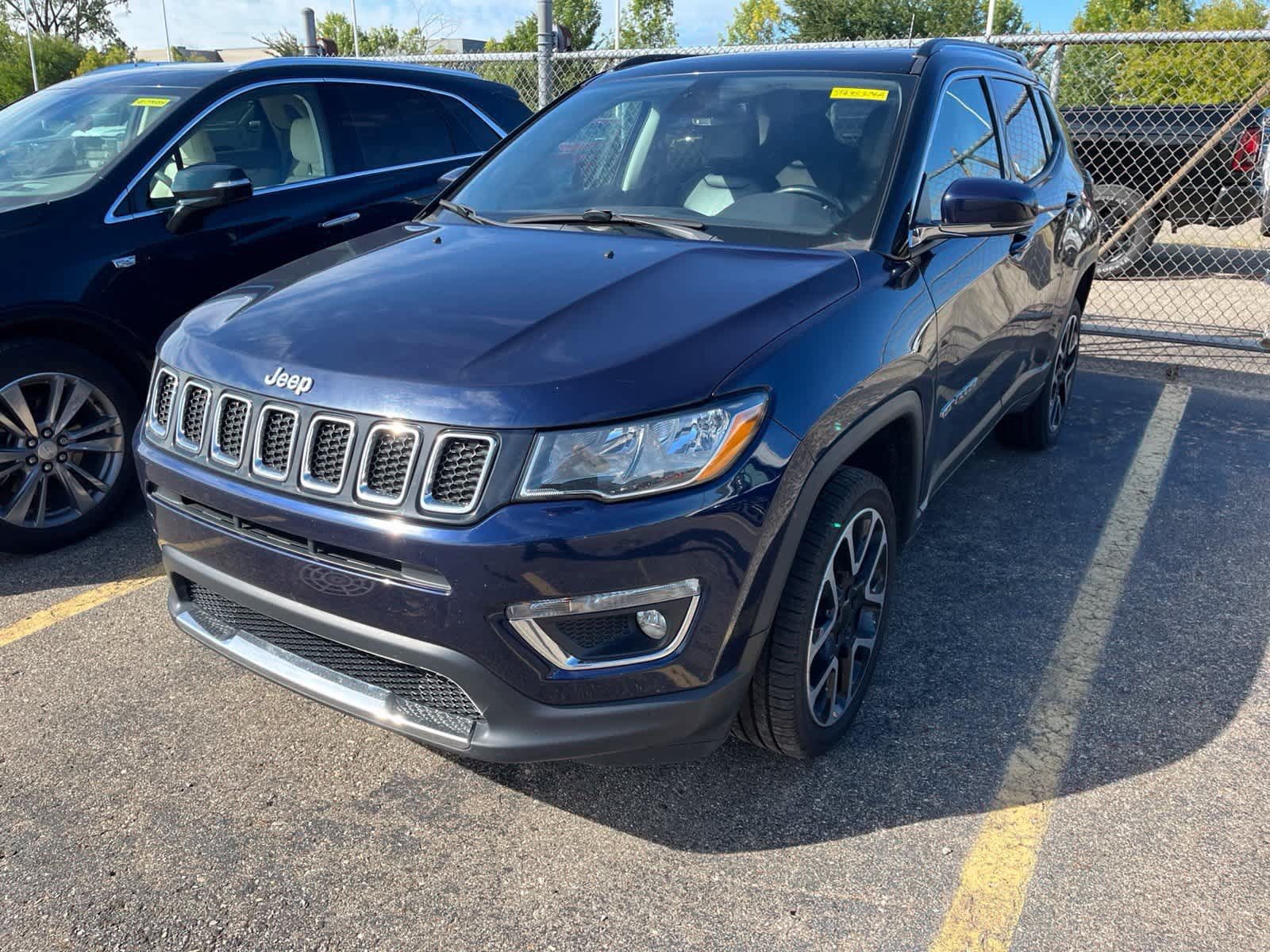 Used 2018 Jeep Compass Limited w/ Safe & Security Group AWD/4WD image 3