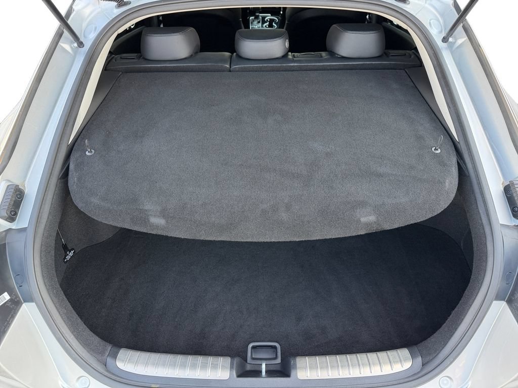 Used 2018 Kia Stinger AWD/4WD image 21