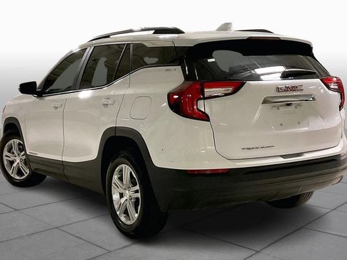 Used 2022 GMC Terrain SLE w/ Driver Convenience Package image 12