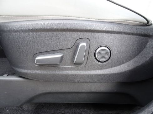Used 2023 Hyundai Palisade SEL FWD image 9
