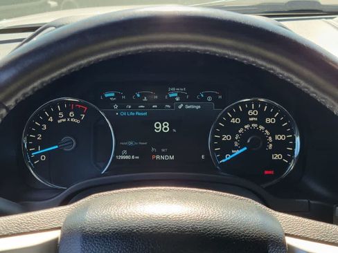 Used 2018 Ford F150 Lariat w/ Equipment Group 502A Luxury AWD/4WD image 20