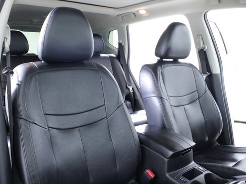 Used 2017 Nissan Rogue SL w/ SL Premium Package image 17