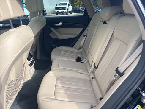 Used 2018 Audi Q5 2.0T Premium Plus w/ Premium Plus Package image 26