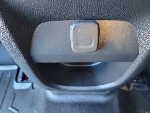 Used 2021 Chevrolet Colorado W/T w/ WT Convenience Package image 19