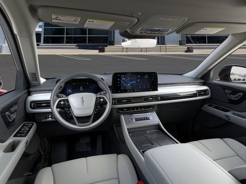 New 2026 Lincoln Aviator AWD image 9