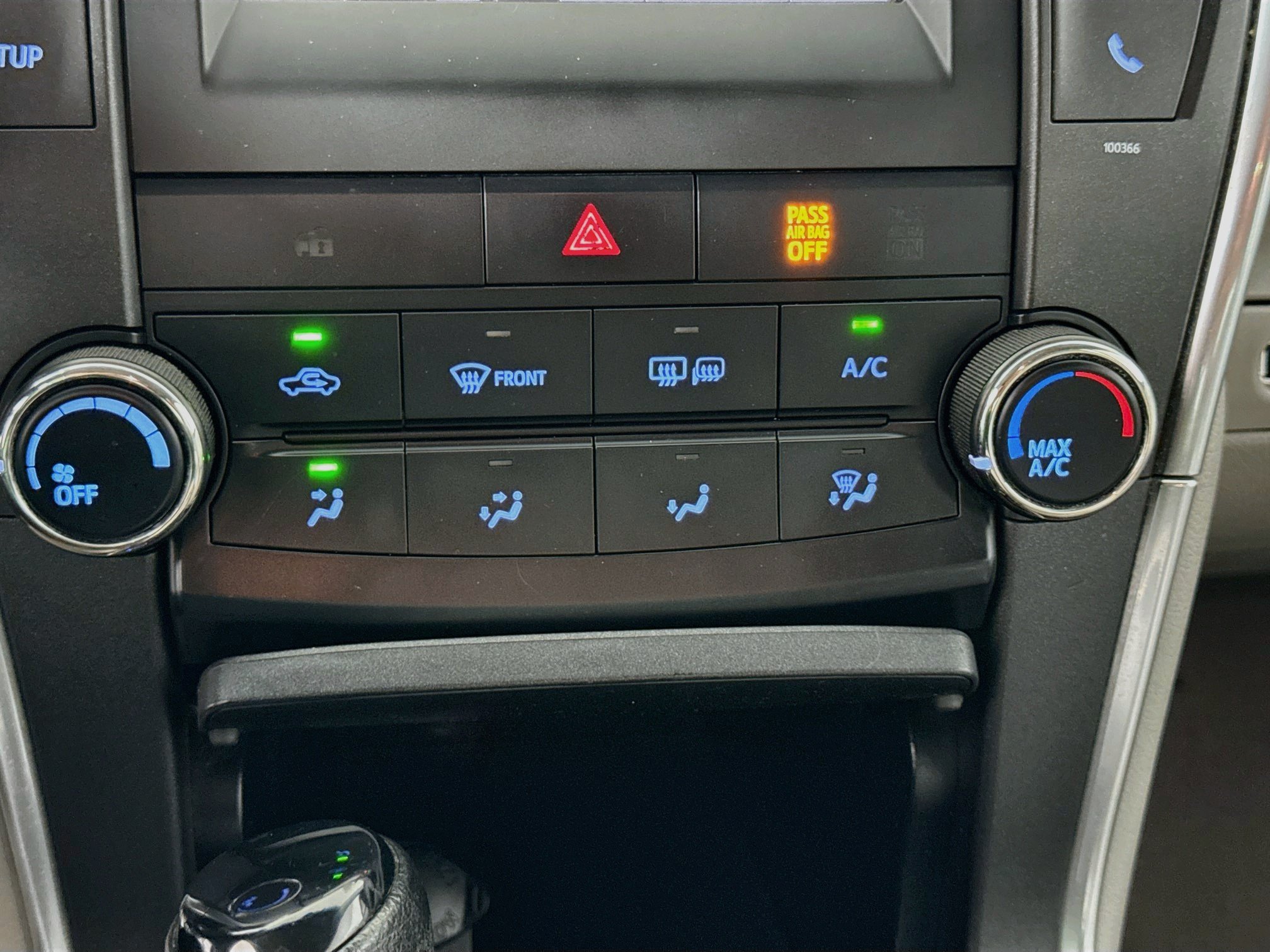 Used 2015 Toyota Camry LE FWD image 17
