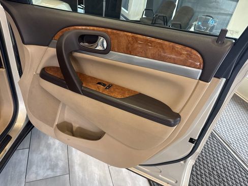 Used 2008 Buick Enclave CX w/ Driver Confidence Package image 21