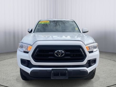 Used 2022 Toyota Tacoma SR image 2
