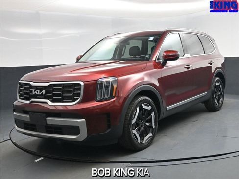 Used 2024 Kia Telluride S w/ S Sunroof Package image 1