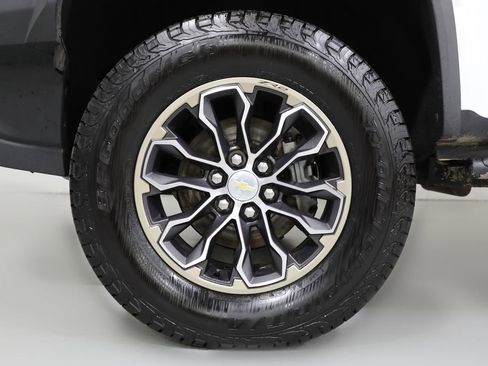 Used 2018 Chevrolet Colorado ZR2 AWD/4WD image 25