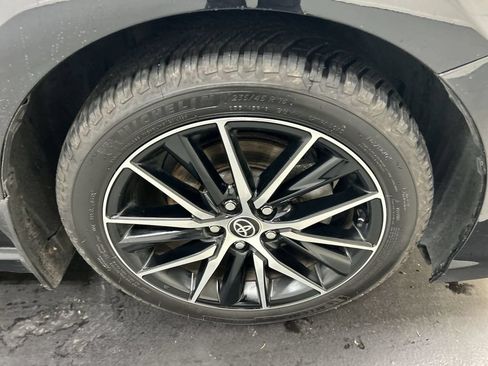 Used 2023 Toyota Camry SE FWD image 8
