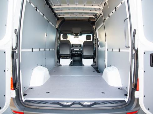 New 2026 Mercedes-Benz Sprinter 2500 image 19