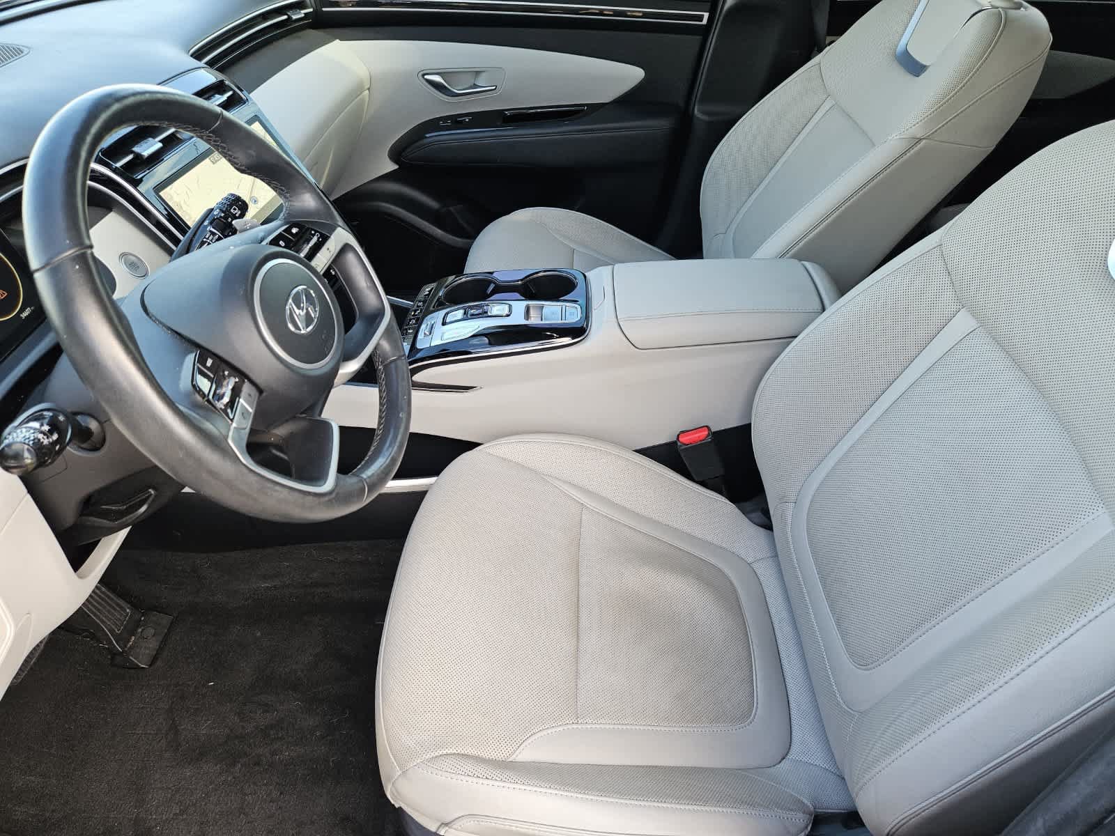 Used 2023 Hyundai Tucson Limited FWD image 11