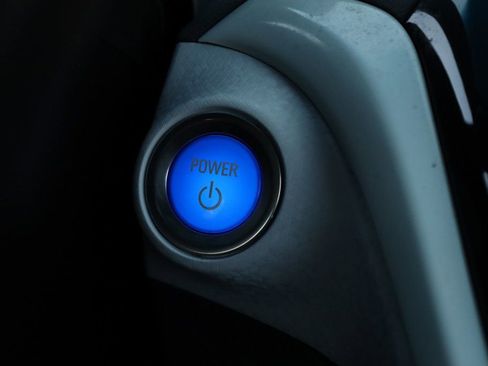 Used 2020 Chevrolet Bolt LT image 29