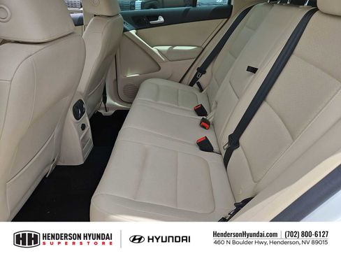 Used 2017 Volkswagen Tiguan S FWD image 19