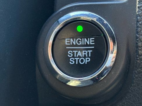 Used 2017 Ford Expedition EL Limited RWD image 16