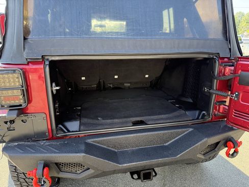 Used 2012 Jeep Wrangler Unlimited Sport AWD/4WD image 19