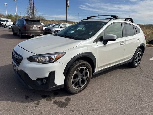 Used 2021 Subaru Crosstrek 2.0i Premium w/ Moonroof Package image 2