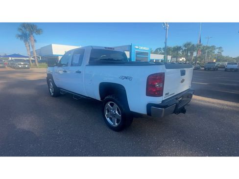 Used 2014 Chevrolet Silverado 2500 LT AWD/4WD image 4