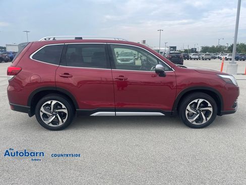Used 2024 Subaru Forester Touring w/ Convenience Package AWD/4WD image 6