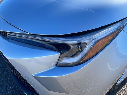 Used 2025 Toyota Corolla image 9