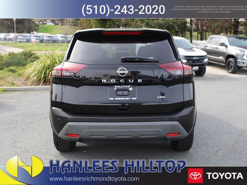 Used 2023 Nissan Rogue S image 8