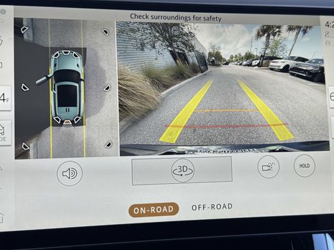 Certified 2025 Land Rover Range Rover Sport AWD/4WD image 25