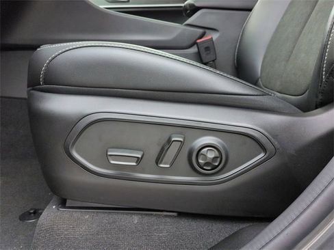 New 2026 Jeep Grand Cherokee Altitude image 18