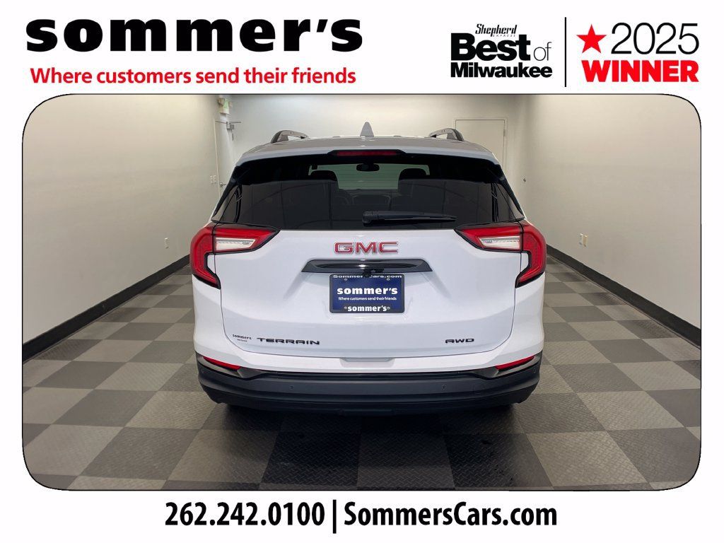 Used 2024 GMC Terrain SLT w/ Elevation Edition AWD/4WD image 4