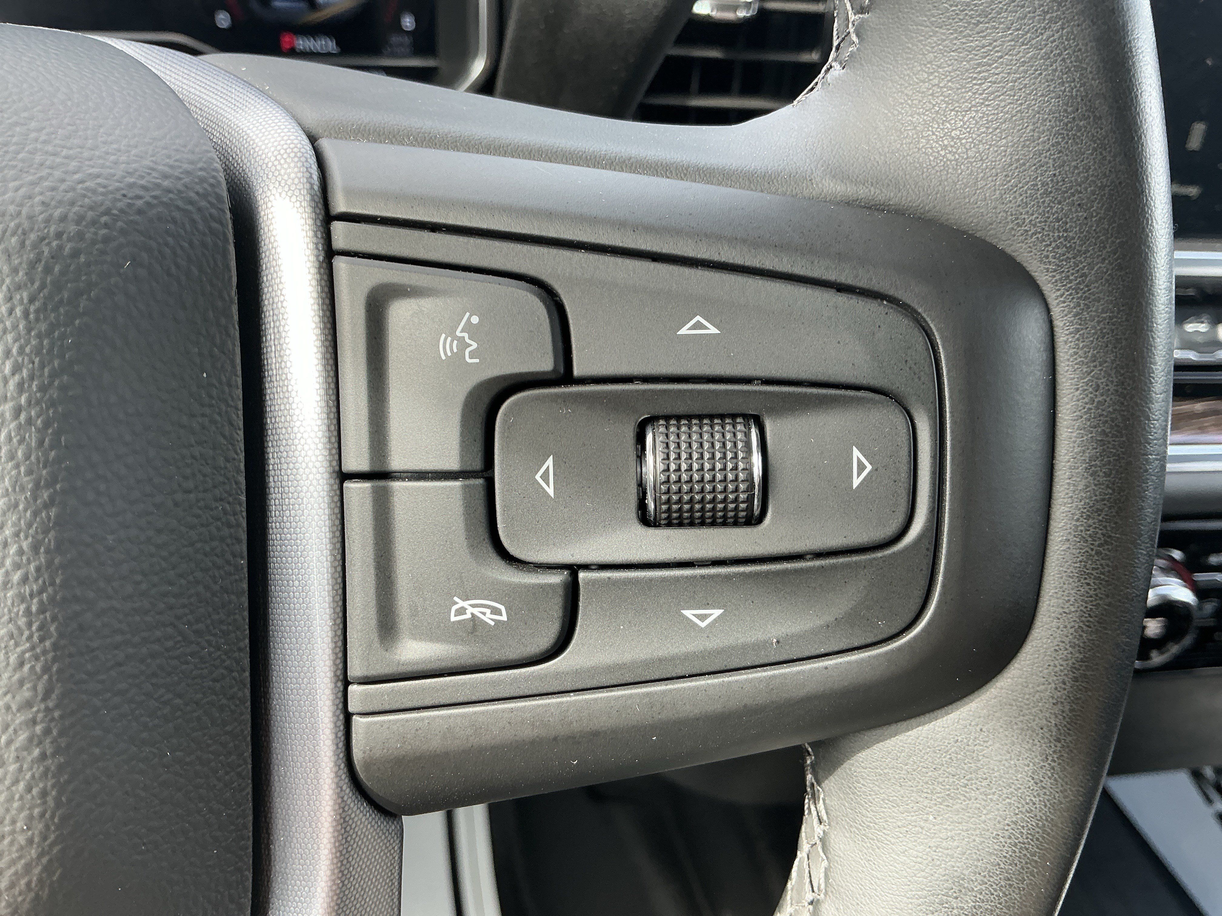 Used 2024 GMC Sierra 1500 Elevation AWD/4WD image 18