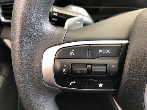 Used 2024 Kia Sportage LX image 24