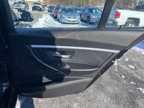 Used 2017 BMW 330i xDrive Sedan image 33