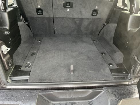 Used 2021 Jeep Wrangler Unlimited Sahara image 17